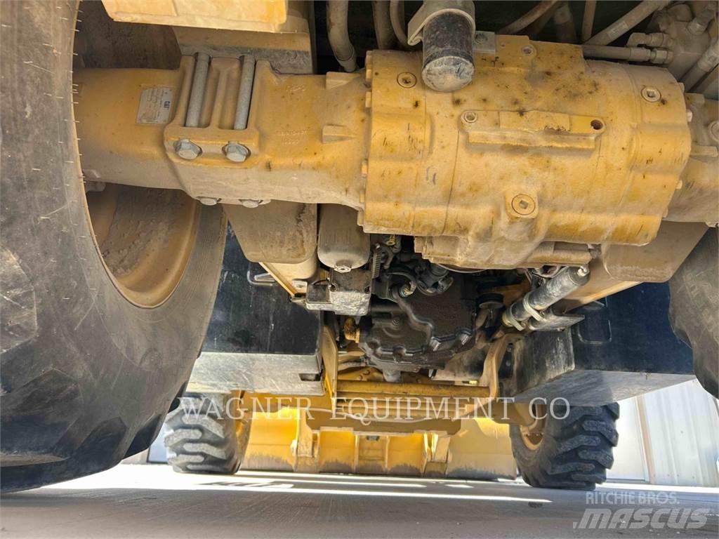 CAT 420F2ST Экскаваторы-погрузчики