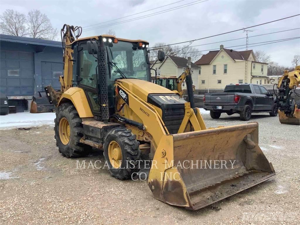 CAT 420F2ST Экскаваторы-погрузчики