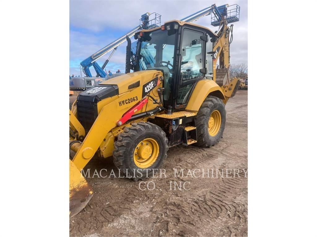 CAT 420F2ST Экскаваторы-погрузчики