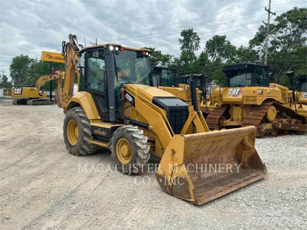 CAT 420F2ST Экскаваторы-погрузчики