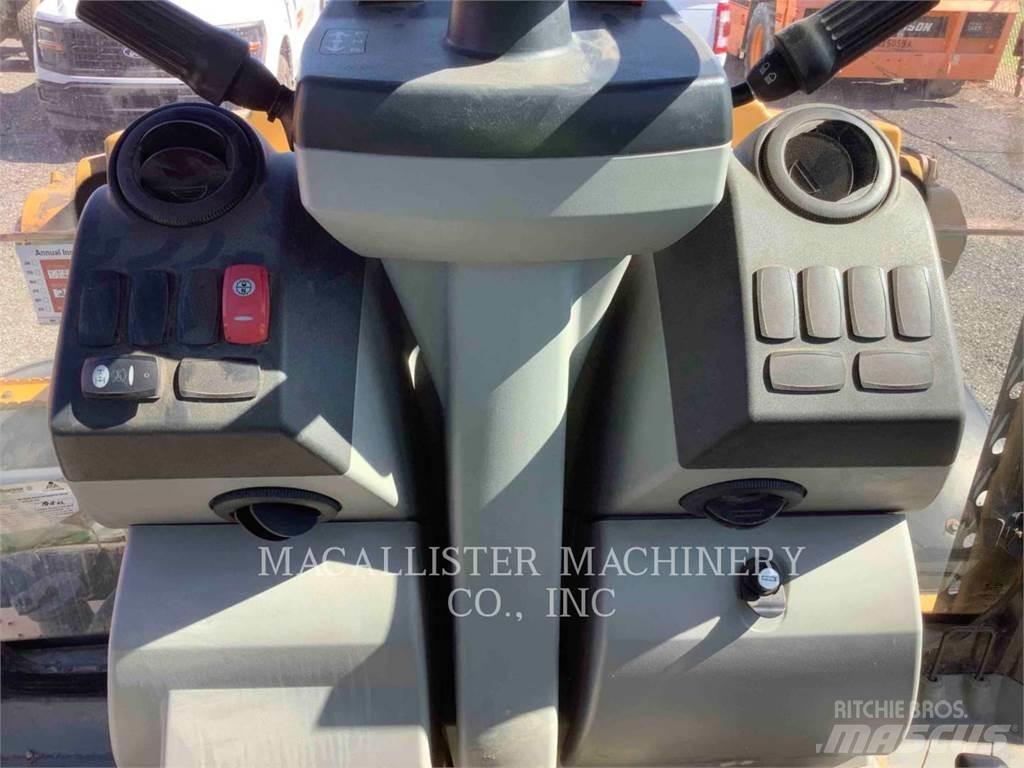 CAT 420FST Экскаваторы-погрузчики