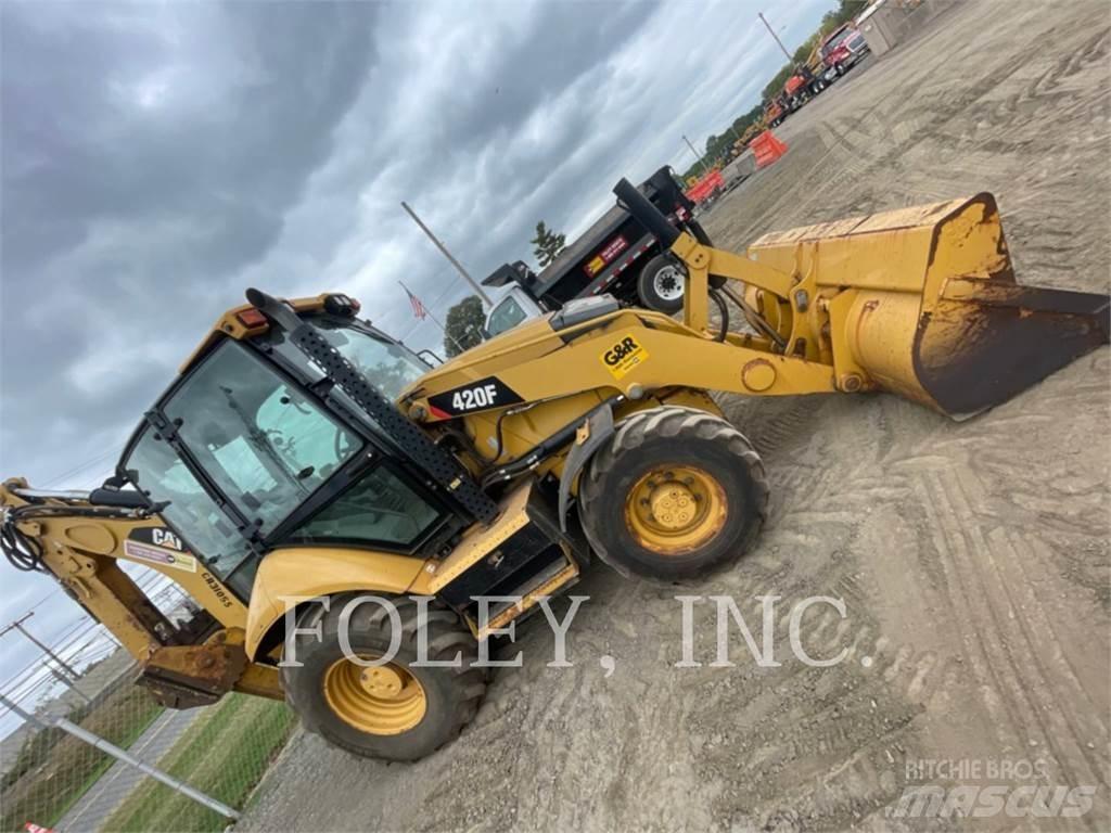 CAT 420FST Экскаваторы-погрузчики