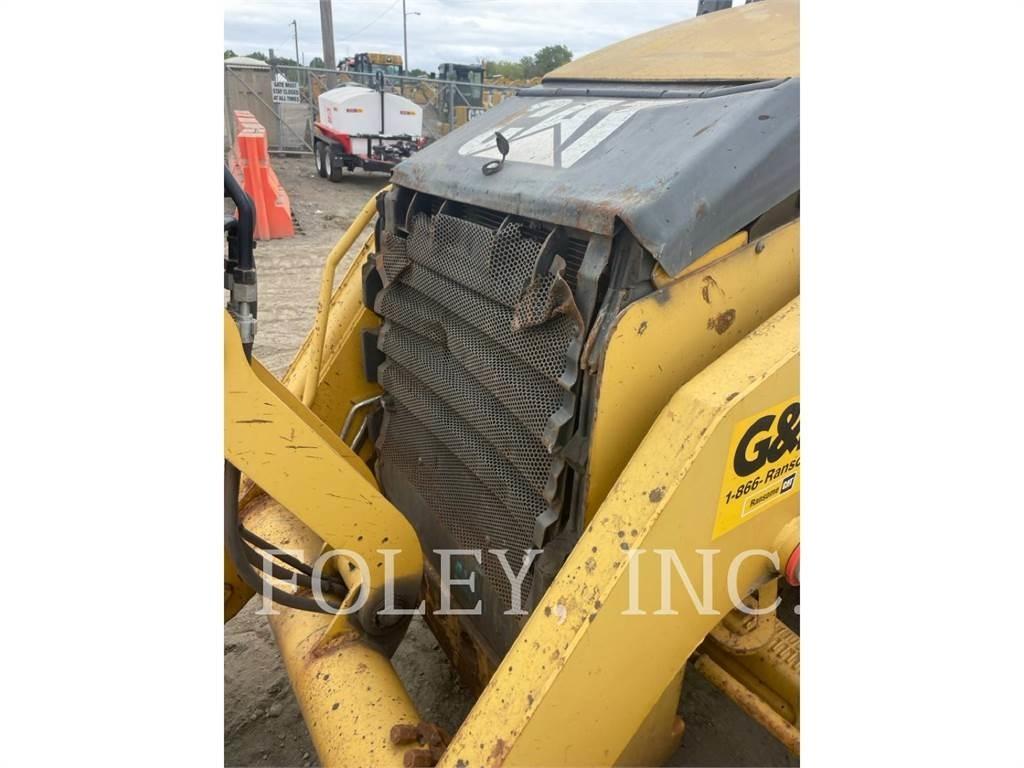 CAT 420FST Экскаваторы-погрузчики