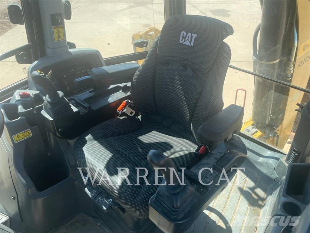 CAT 420XE AE4T Экскаваторы-погрузчики