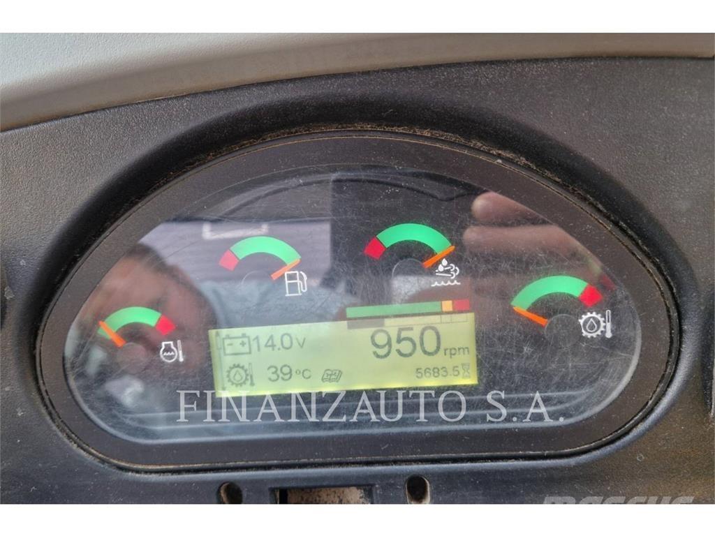 CAT 428F2 Экскаваторы-погрузчики