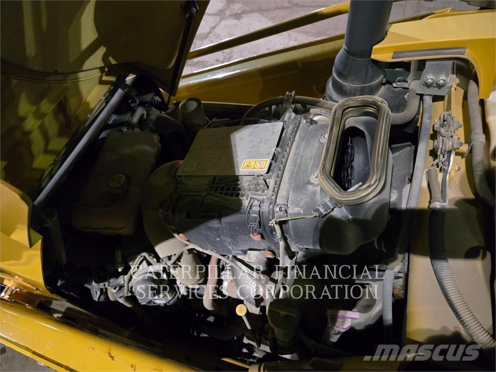 CAT 430 07A Экскаваторы-погрузчики