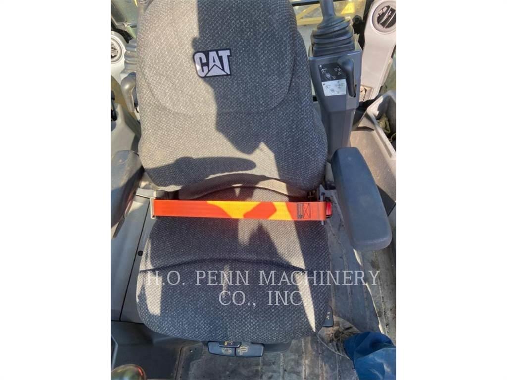 CAT 430F2ST Экскаваторы-погрузчики