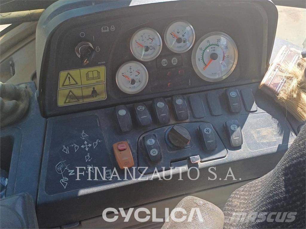 CAT 432F Экскаваторы-погрузчики