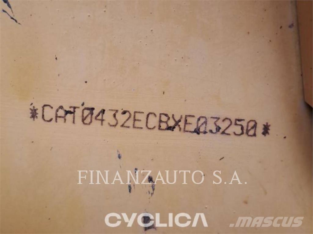 CAT 432F Экскаваторы-погрузчики