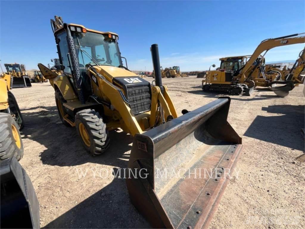 CAT 440 Экскаваторы-погрузчики