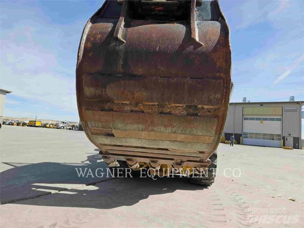 CAT 440 Экскаваторы-погрузчики