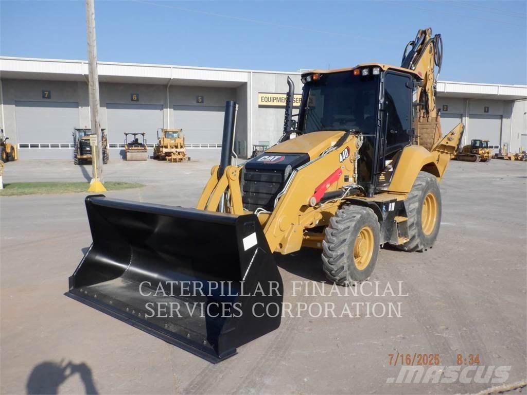 CAT 440-07 Экскаваторы-погрузчики