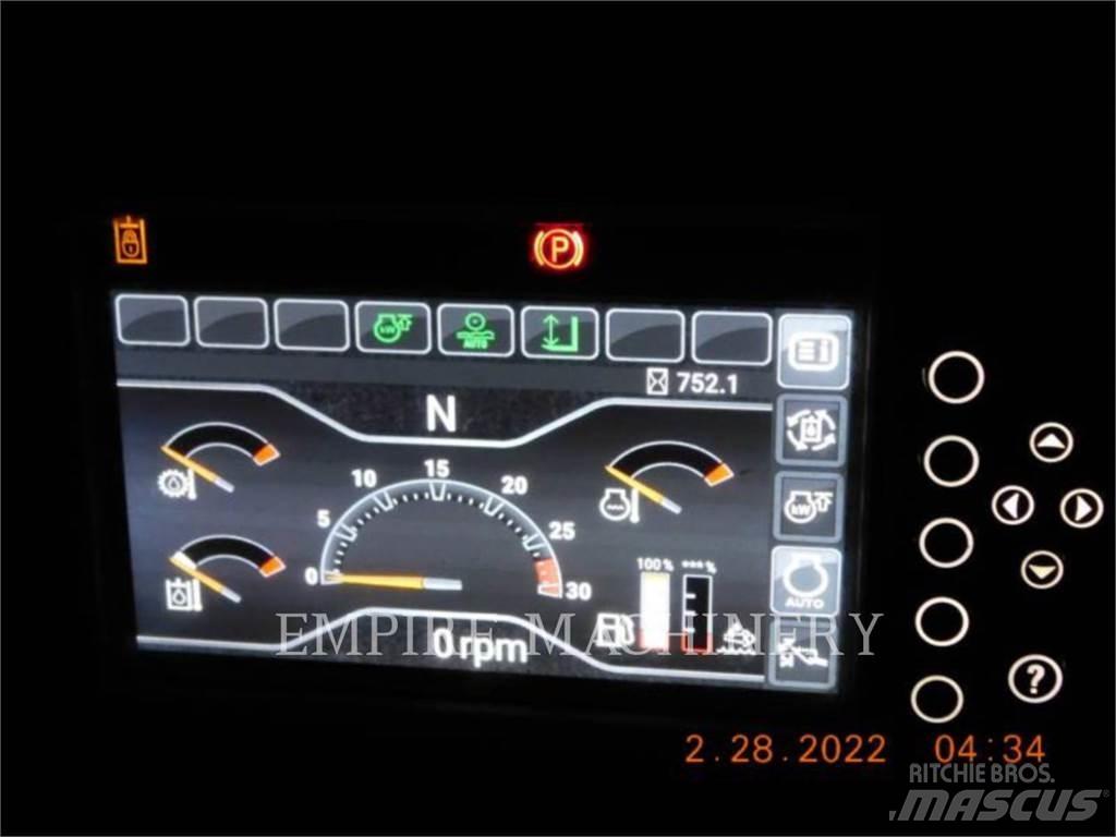 CAT 440-74EOIM Экскаваторы-погрузчики