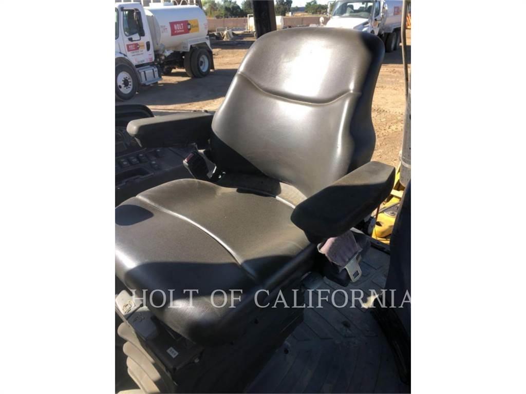 CAT 450 Экскаваторы-погрузчики