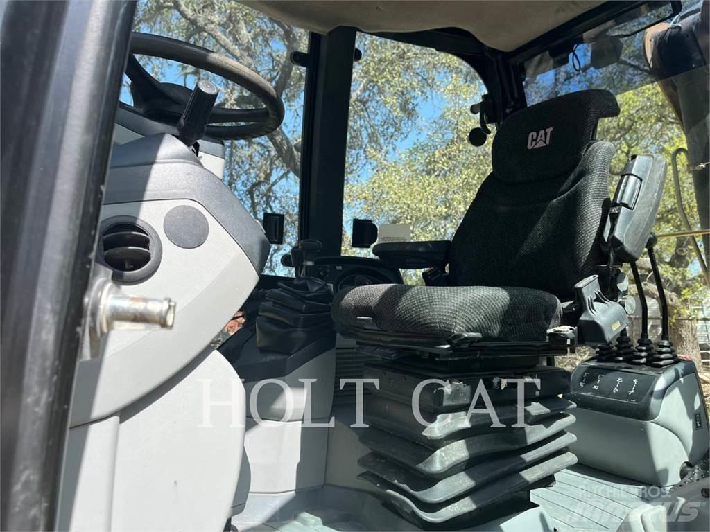 CAT 450F Экскаваторы-погрузчики
