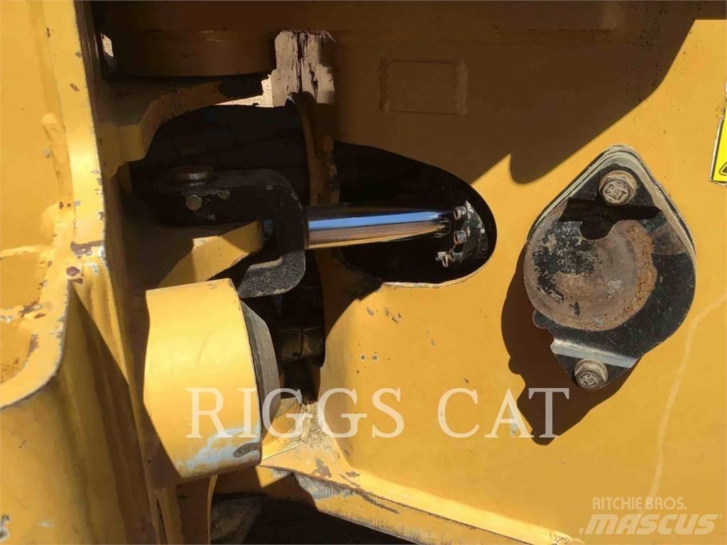 CAT 563C Валочно-пакетирующие машины