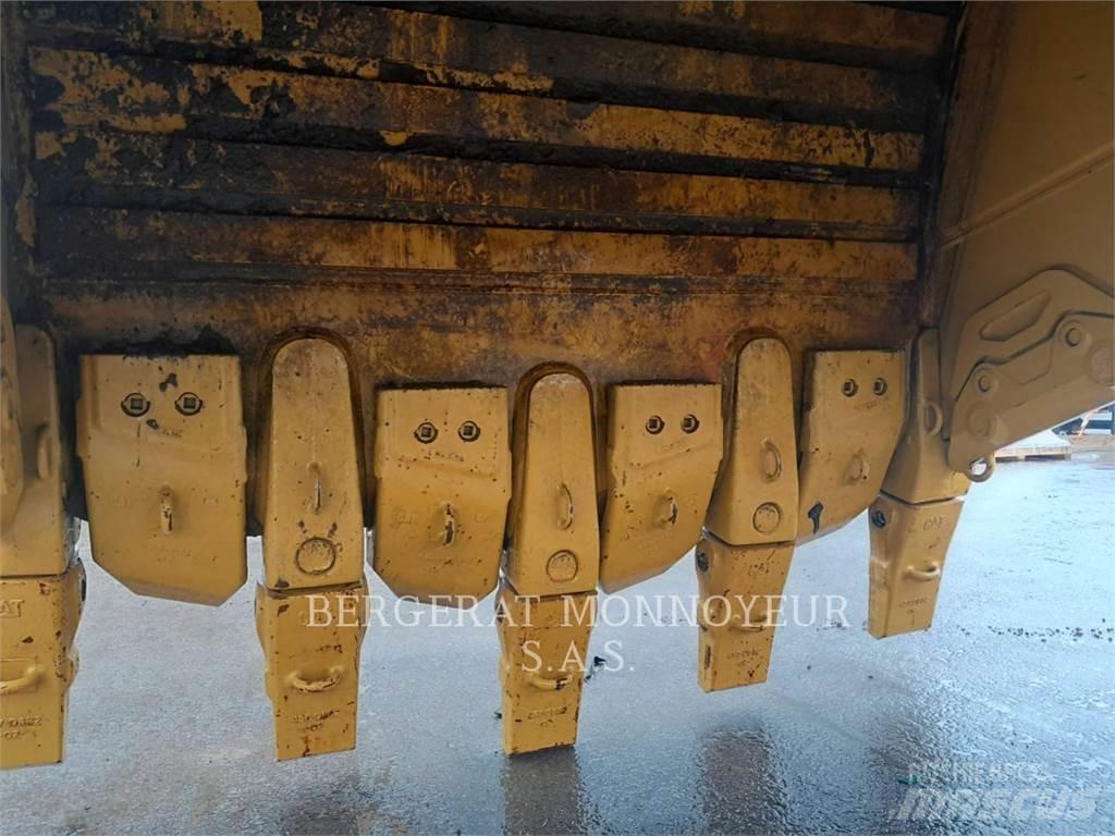 CAT 6015B Гусеничные экскаваторы
