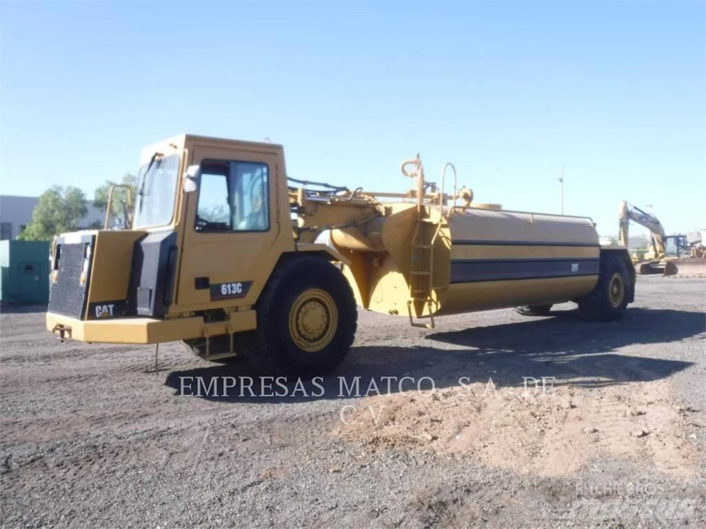 CAT 613C Поливочные машины