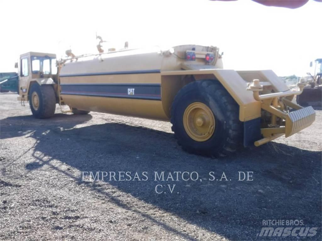 CAT 613C Поливочные машины