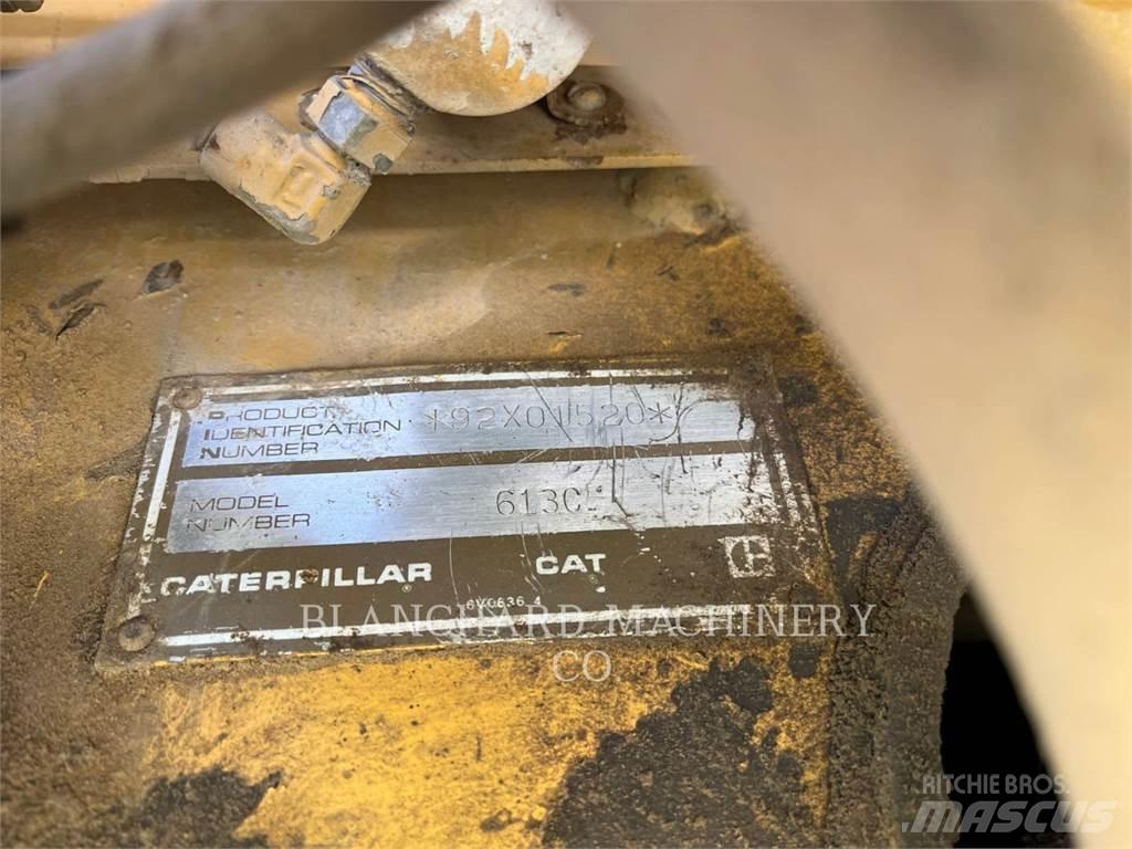 CAT 613C Скреперы
