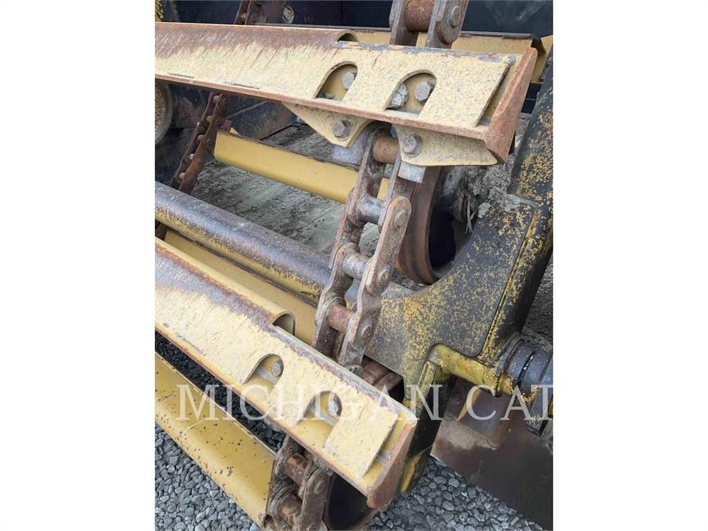 CAT 615C Скреперы