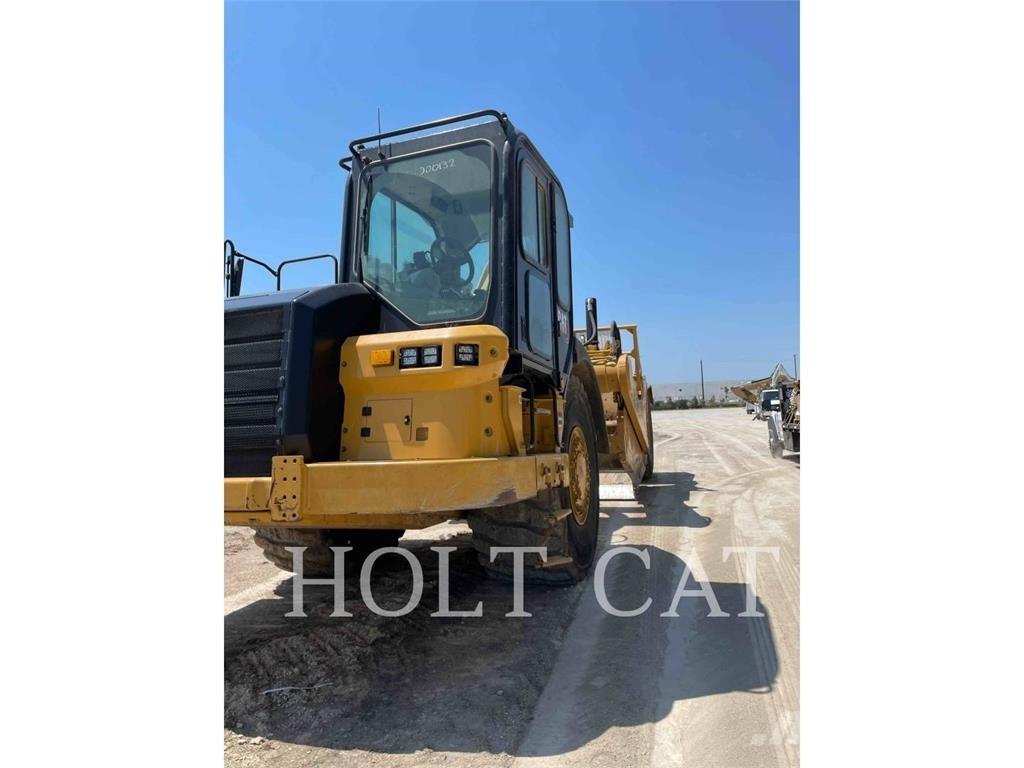 CAT 621 Скреперы
