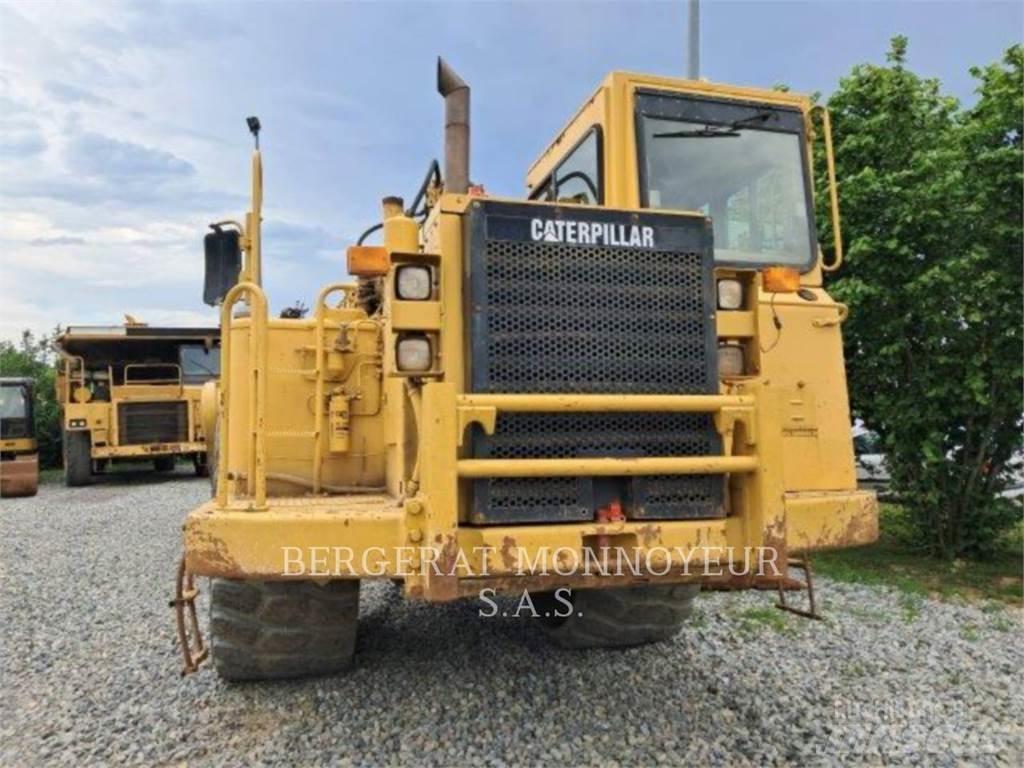 CAT 621F Скреперы