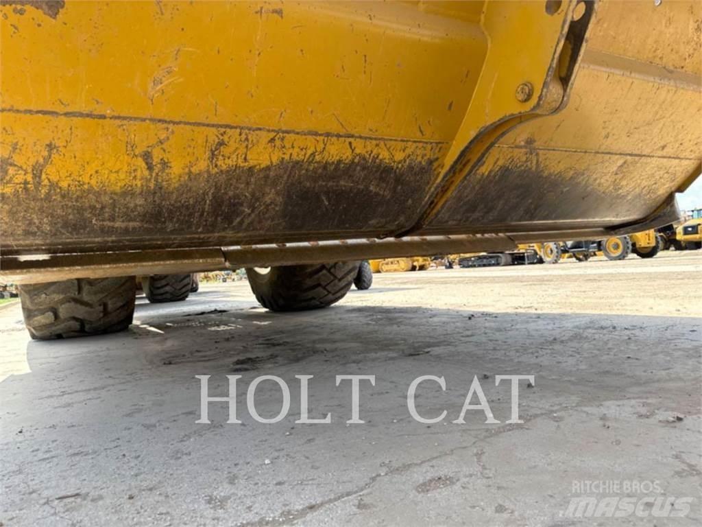 CAT 631K Скреперы