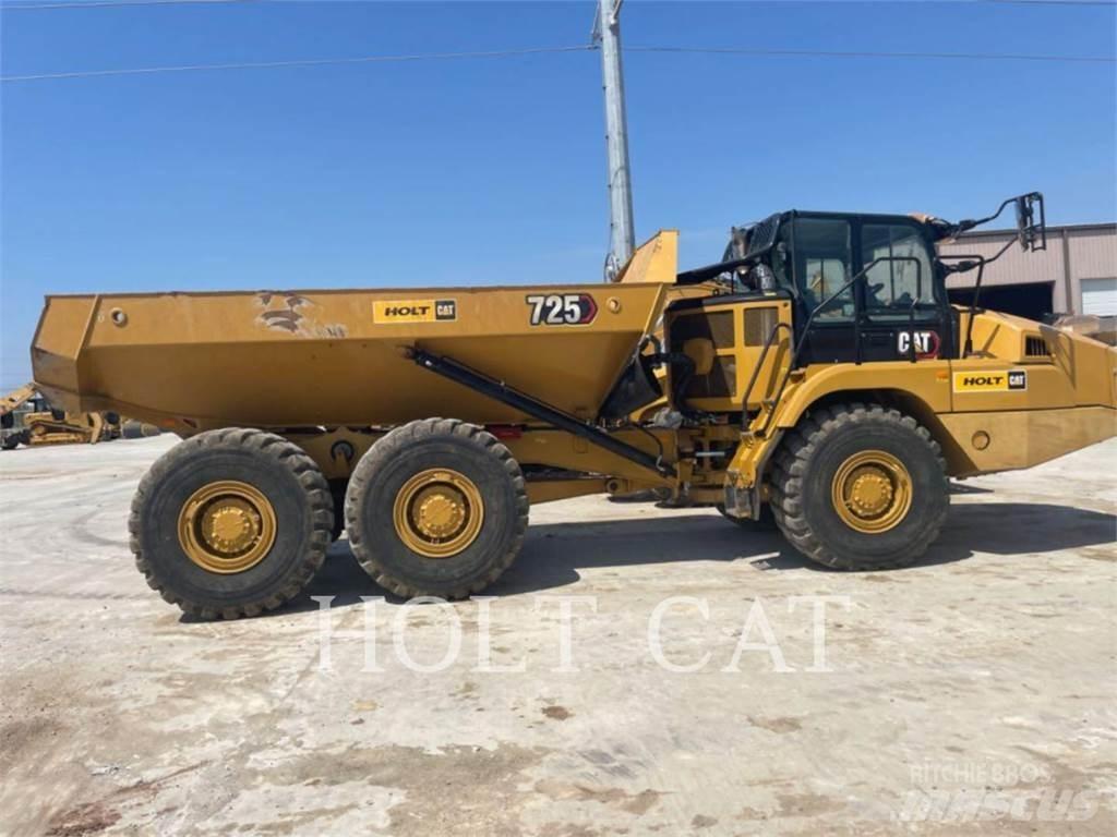 CAT 725 Шарнирно-сочленённые самосвалы