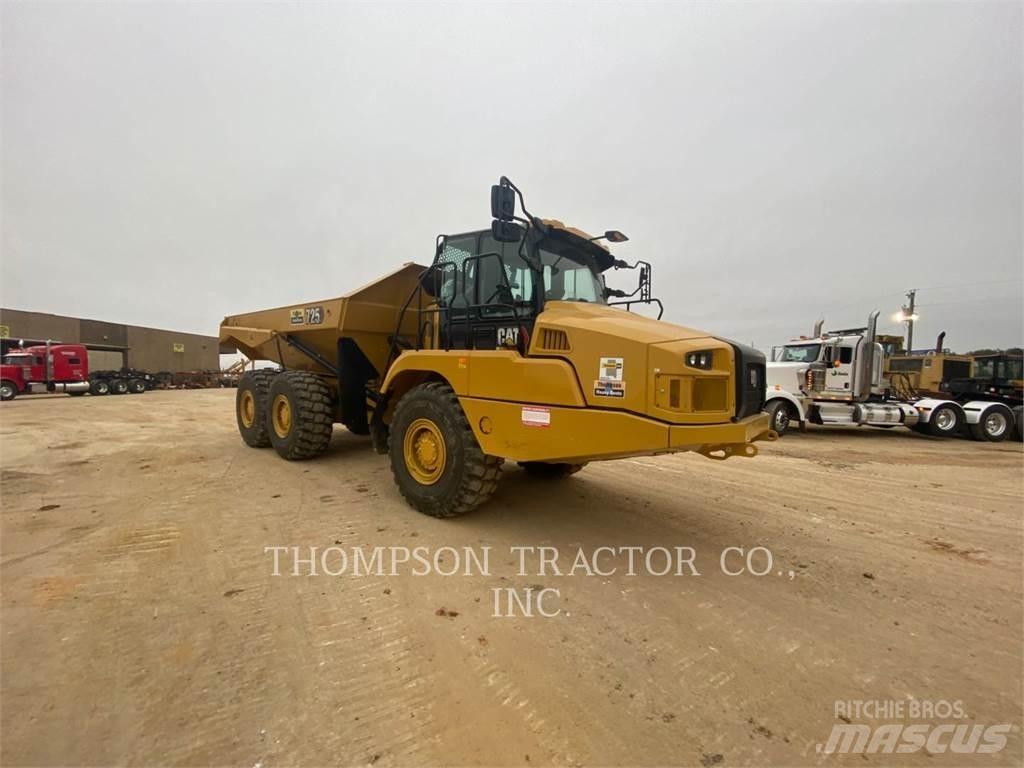 CAT 725 Шарнирно-сочленённые самосвалы