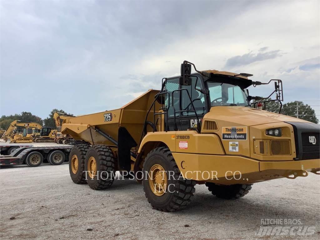 CAT 725 Шарнирно-сочленённые самосвалы