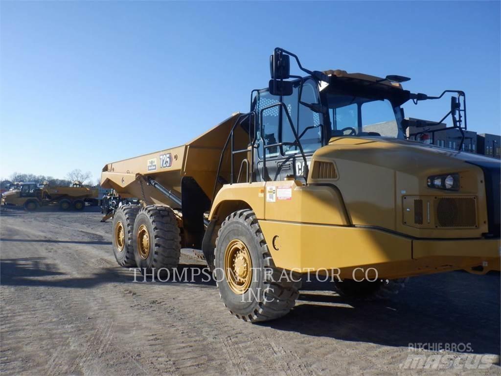CAT 725 Шарнирно-сочленённые самосвалы