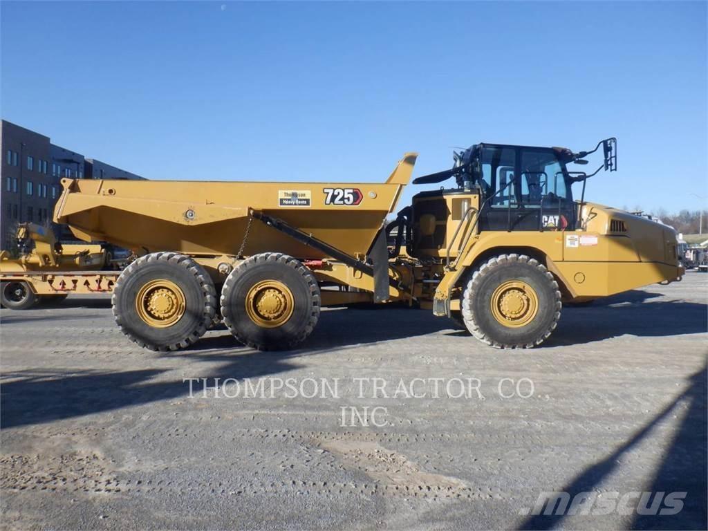 CAT 725 Шарнирно-сочленённые самосвалы