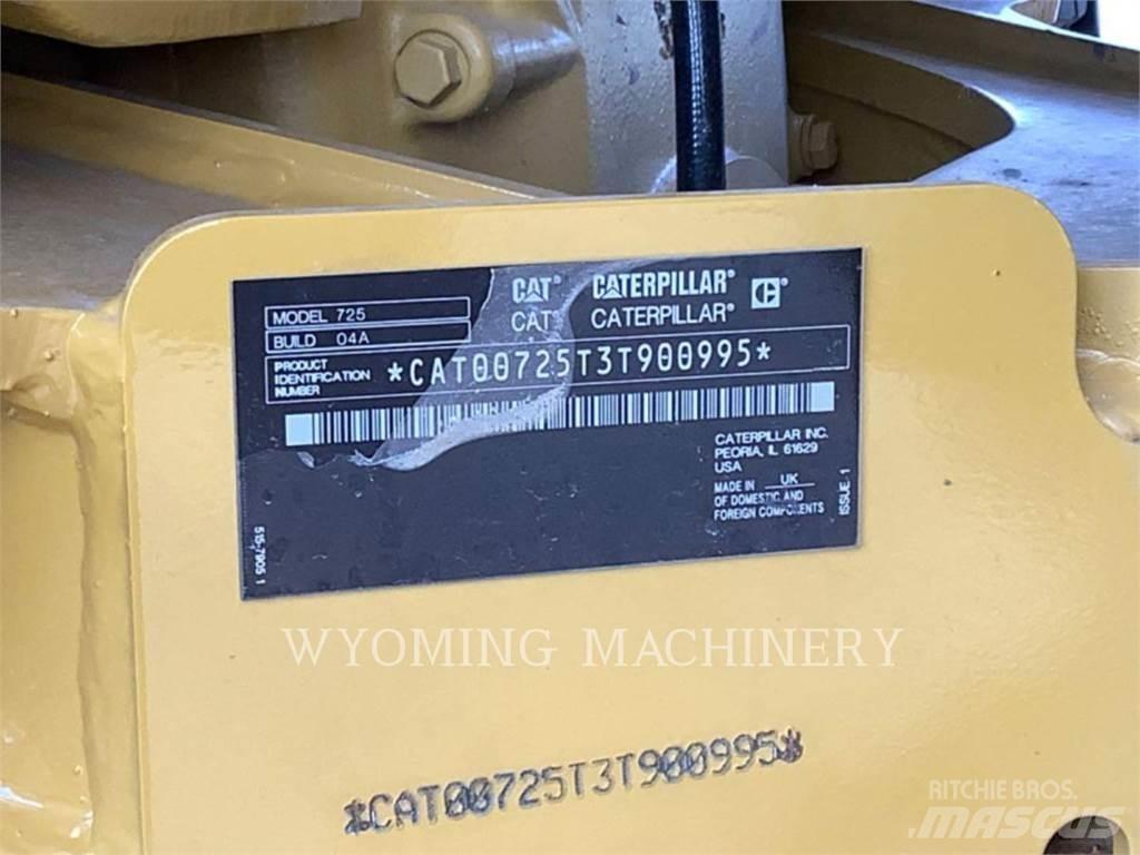 CAT 725 Шарнирно-сочленённые самосвалы