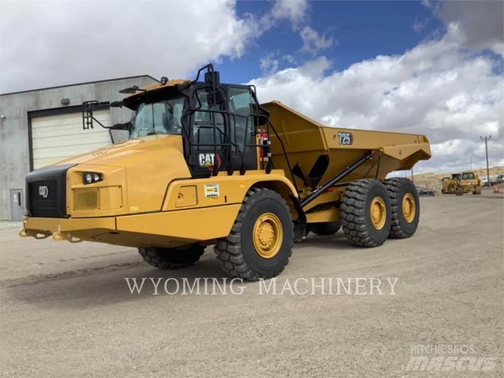 CAT 725 Шарнирно-сочленённые самосвалы