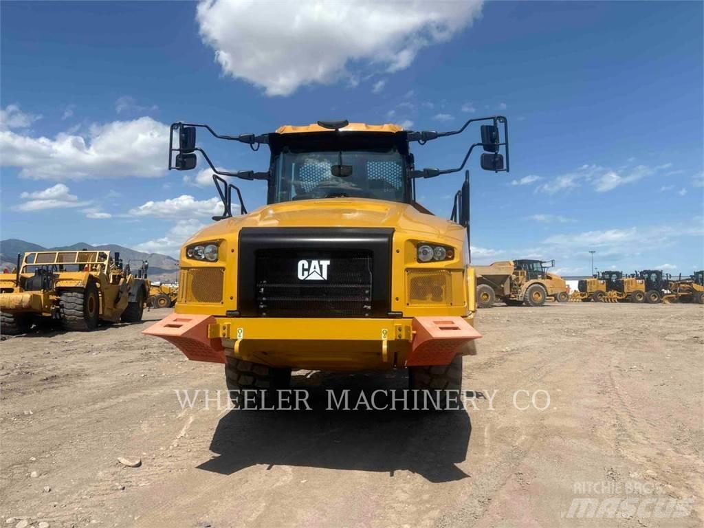 CAT 725 Шарнирно-сочленённые самосвалы