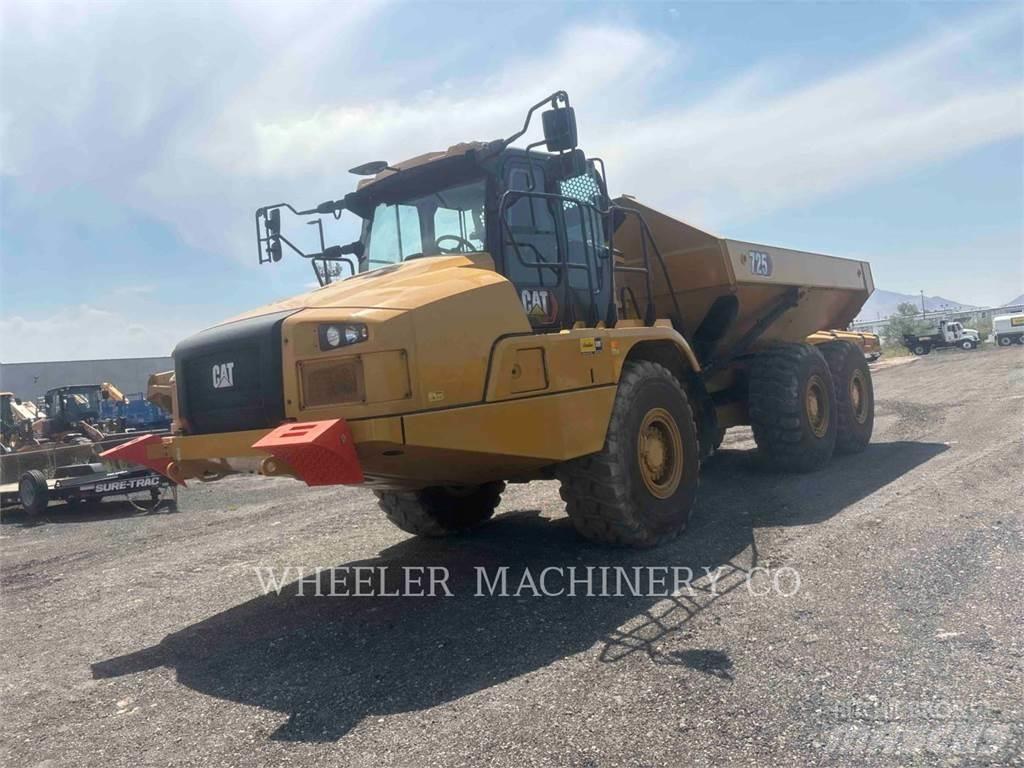 CAT 725 Шарнирно-сочленённые самосвалы