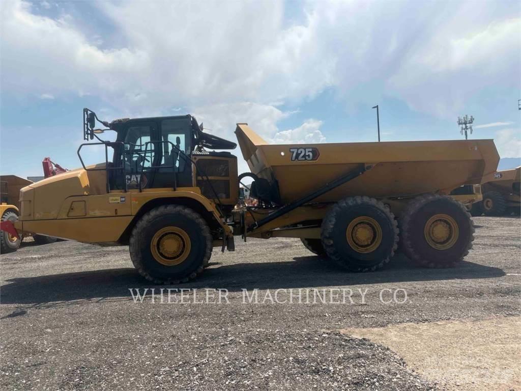 CAT 725 Шарнирно-сочленённые самосвалы