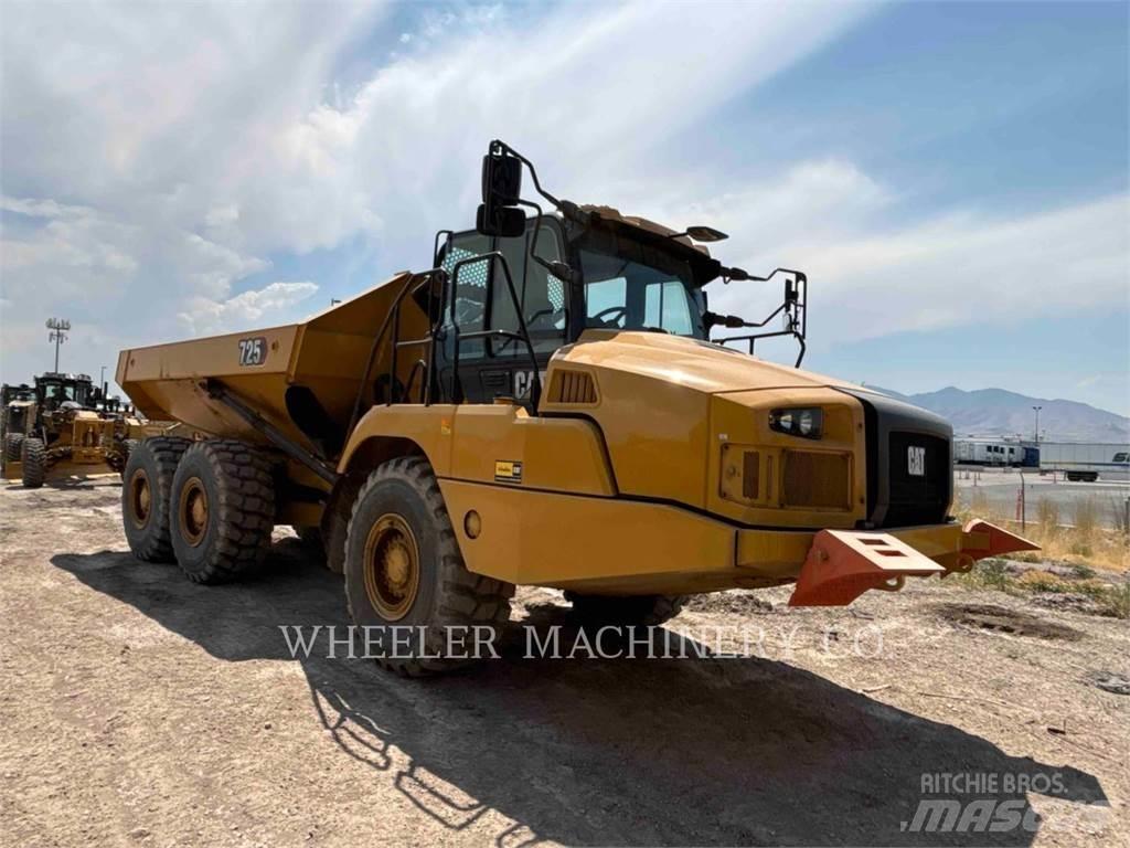 CAT 725 Шарнирно-сочленённые самосвалы