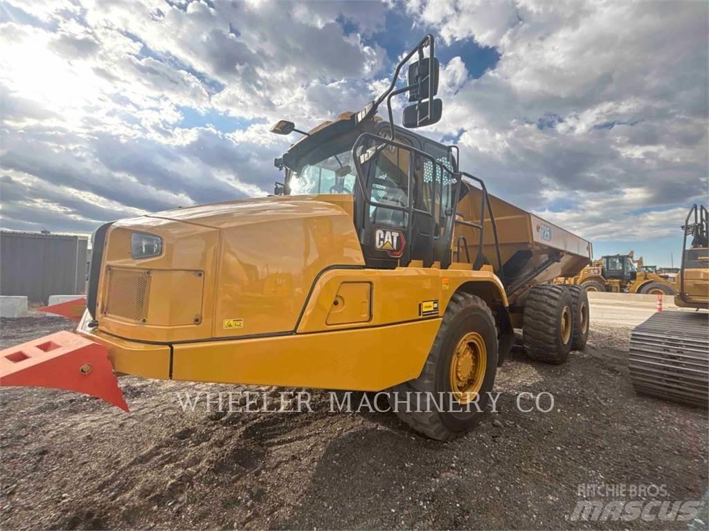 CAT 725 Шарнирно-сочленённые самосвалы