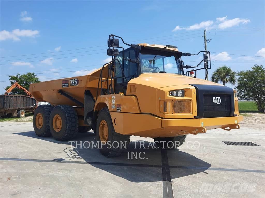 CAT 725 Шарнирно-сочленённые самосвалы