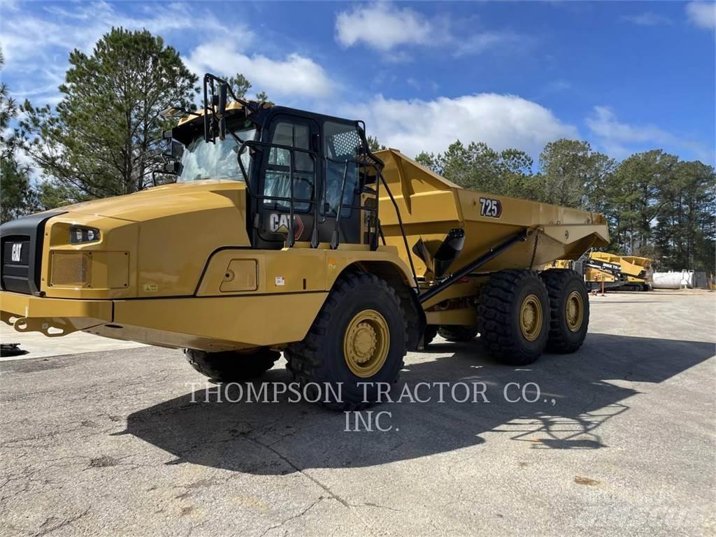 CAT 725 Шарнирно-сочленённые самосвалы