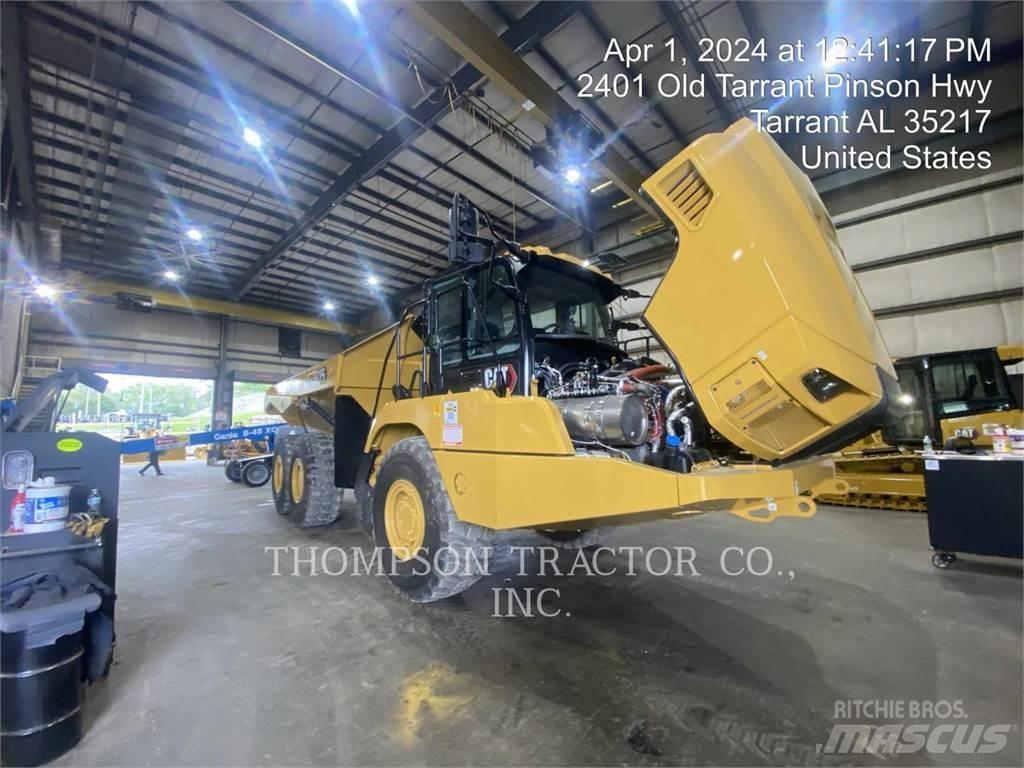 CAT 725 Шарнирно-сочленённые самосвалы