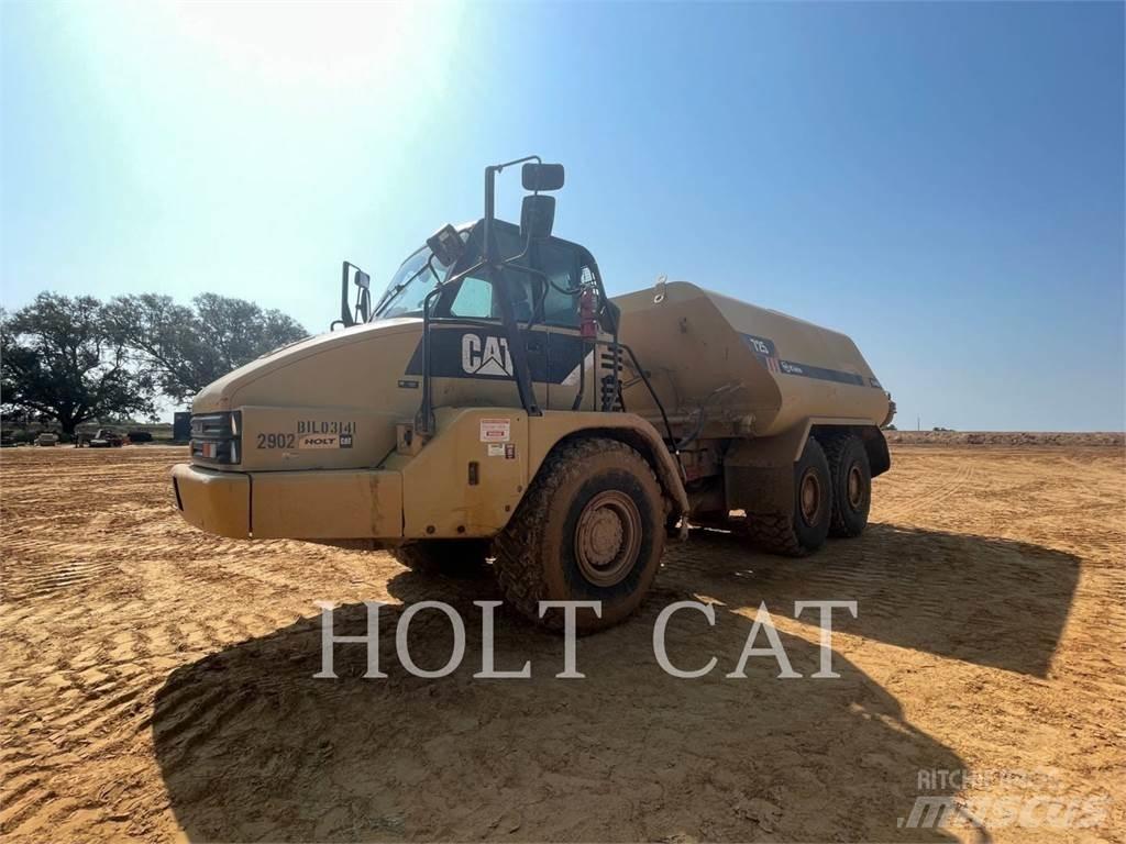 CAT 725 Шарнирно-сочленённые самосвалы
