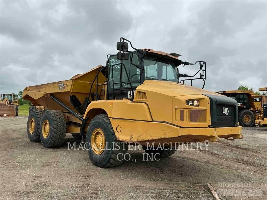 CAT 725 Шарнирно-сочленённые самосвалы