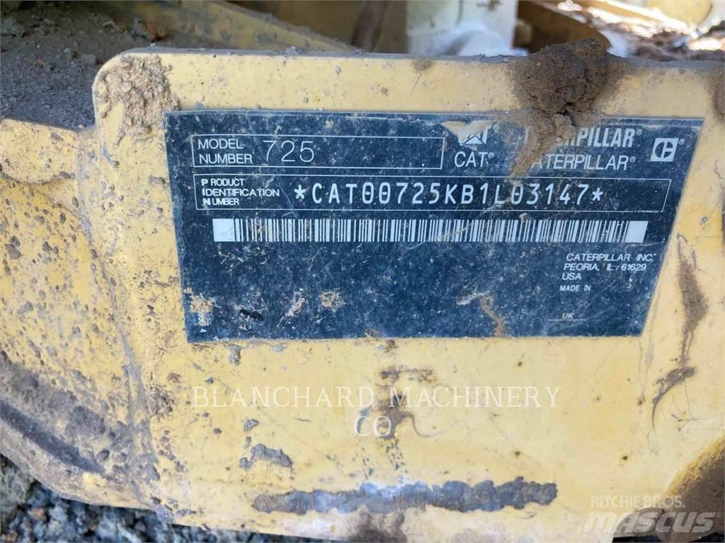 CAT 725 Шарнирно-сочленённые самосвалы