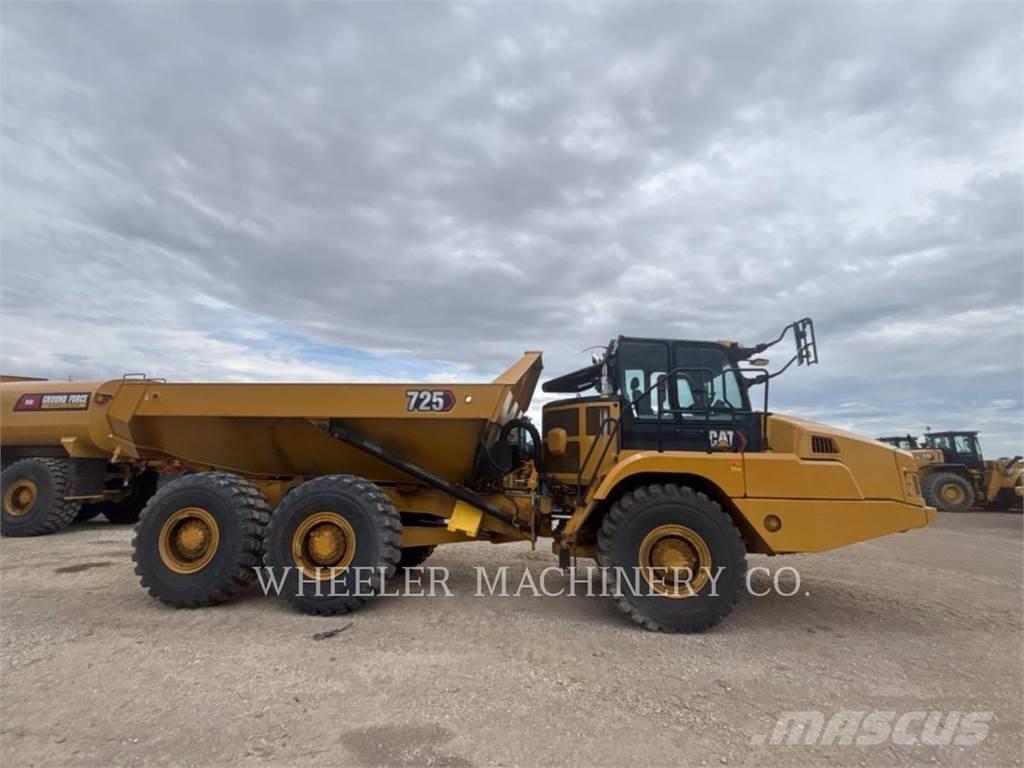 CAT 725 Шарнирно-сочленённые самосвалы