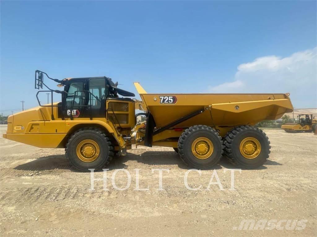 CAT 725 Шарнирно-сочленённые самосвалы