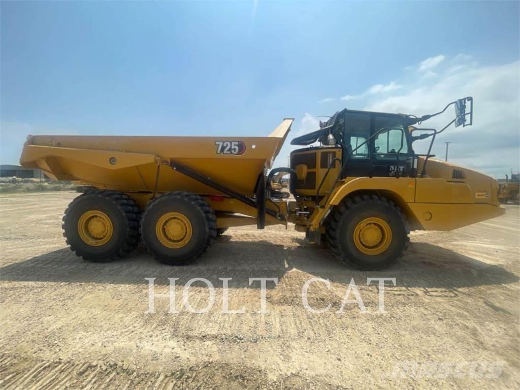CAT 725 Шарнирно-сочленённые самосвалы