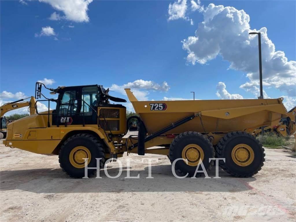 CAT 725 Шарнирно-сочленённые самосвалы